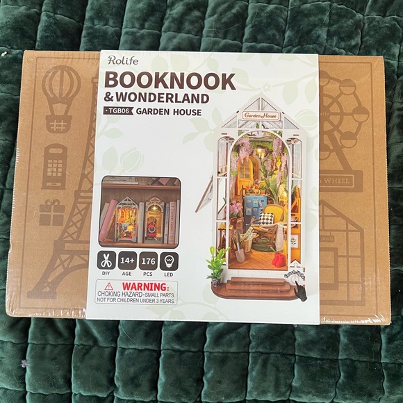 Rolife Booknook & Wonderland Garden House building kit NIB - Picture 5 of 8